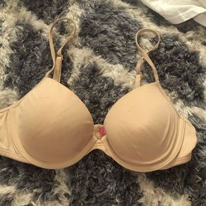 Nude t-shirt bra from PINK